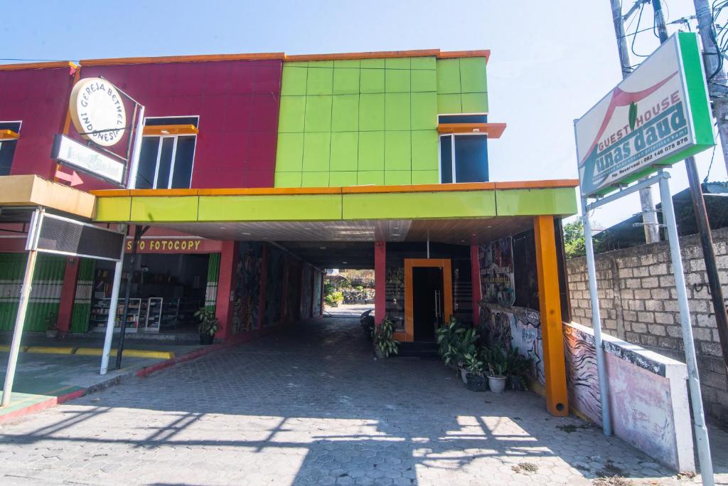Tunas Daud Near El Tari Airport kupang